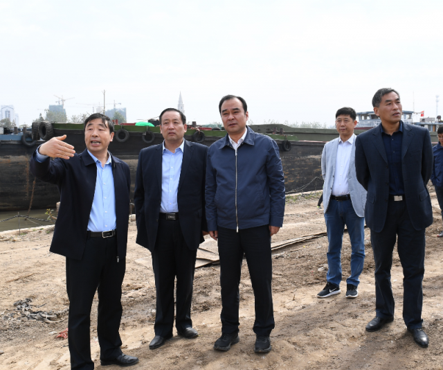 赵洪涛赴黄码镇推进重点项目建设